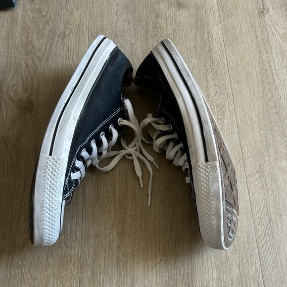 Black low top converse chucks sneakers - Picture 3 of 6